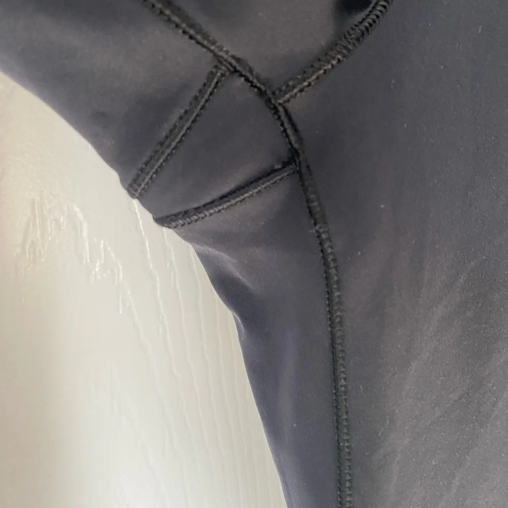 Vuori Black Evolve Leggings XS - Picture 7 of 11